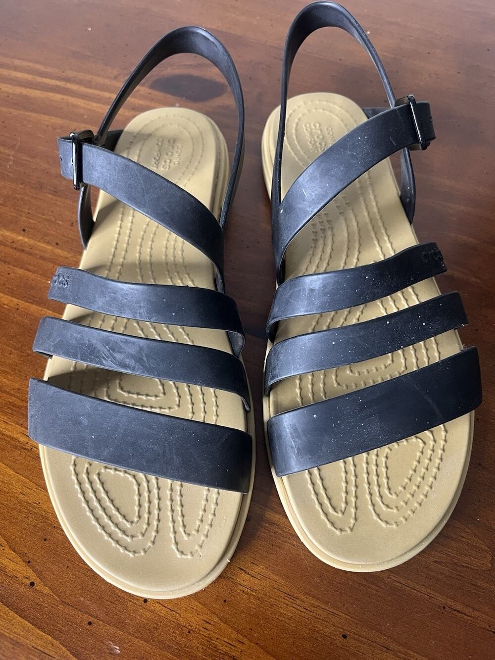 NEW Crocs Tulum Strappy Sandal Women’s 6 Flat Buckle Iconic Comfort Black